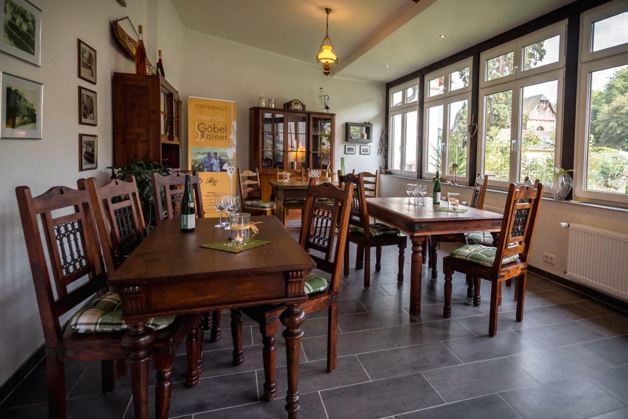 Ferienweingut Goebel Villa ทราเบิน-ทราร์บาค ภายนอก รูปภาพ
